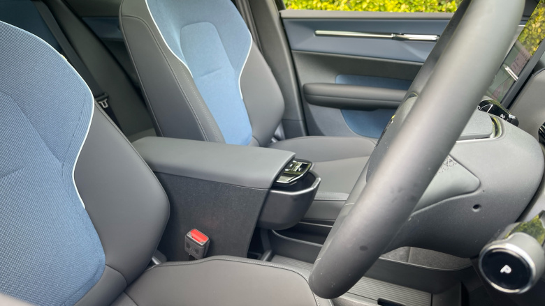 Volvo EX30 315kW Twin Motor Performance Ultra 69kWh 5dr Auto Electric Estate